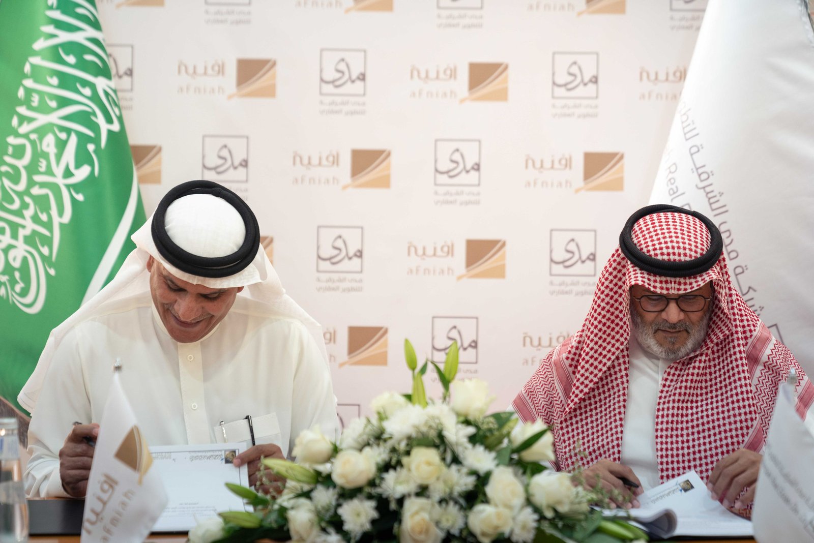 اتفاقية تعاون مع شركة وهج الخليج للمقاولات العامة